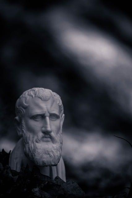 10 STOIC LESSONS to strengthen your mind