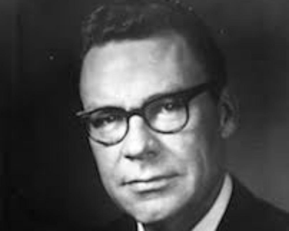 EARL NIGHTINGALE