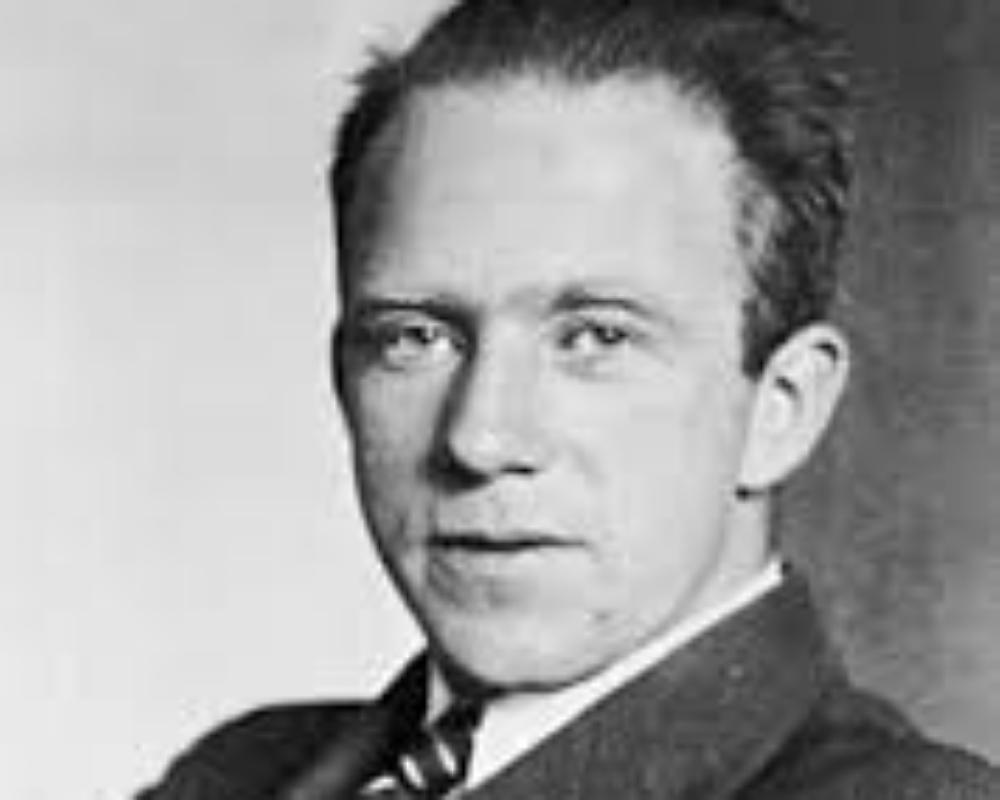 WERNER HEISENBERG