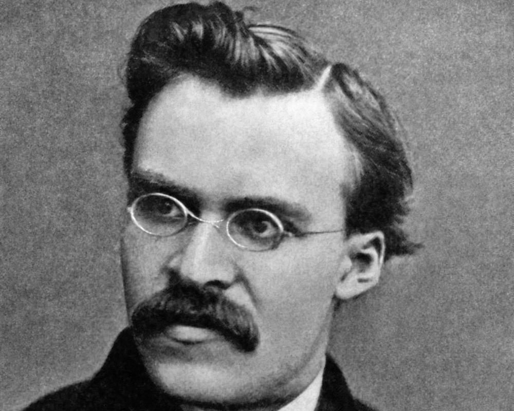 NIETZSCHE 