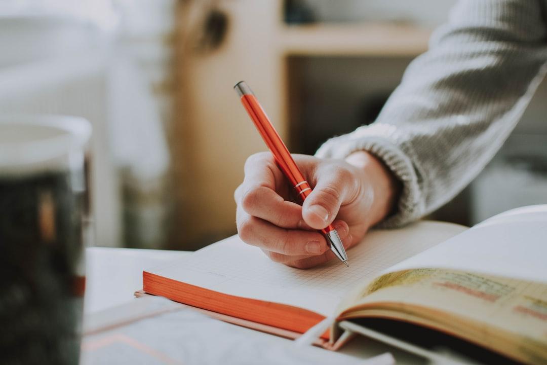 10 Powerful Journaling Prompts for a Better Life
