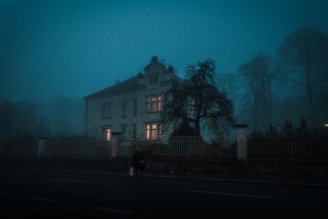 "A House at the Bottom of a Lake" by Josh Malerman