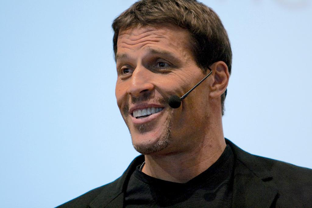 TONY ROBBINS