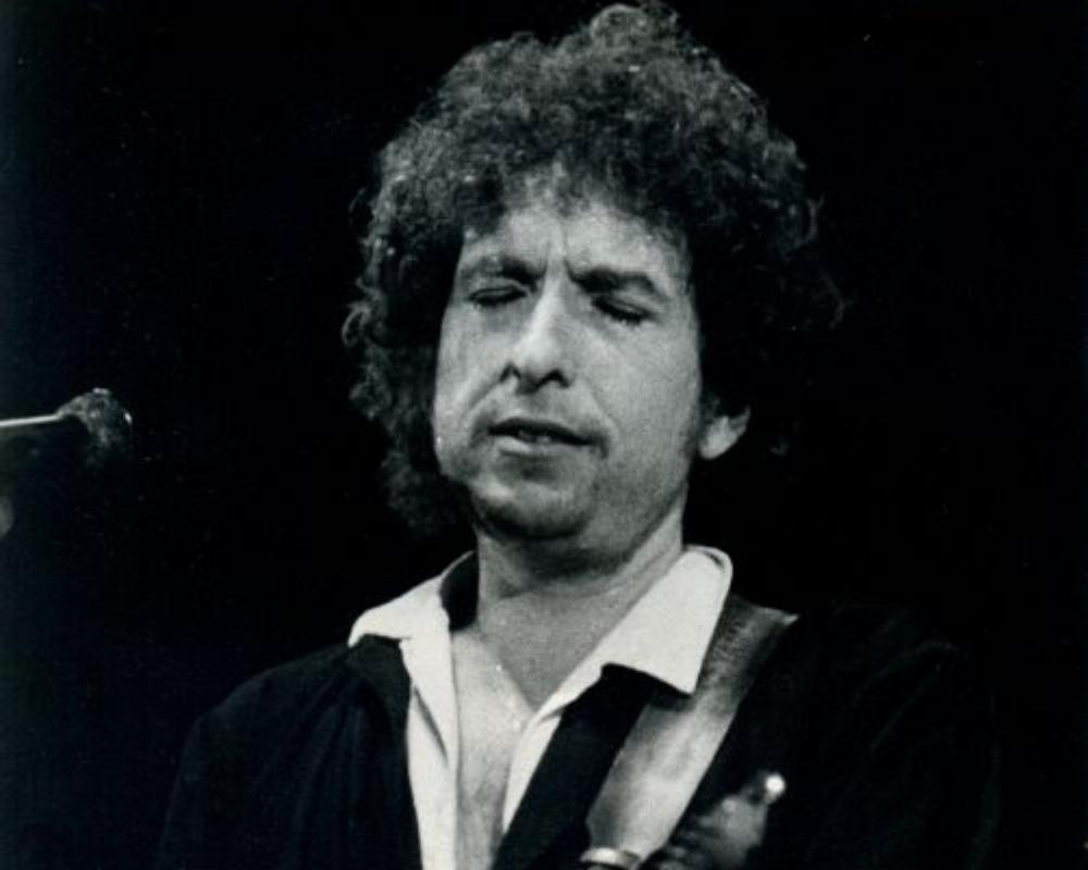 BOB DYLAN