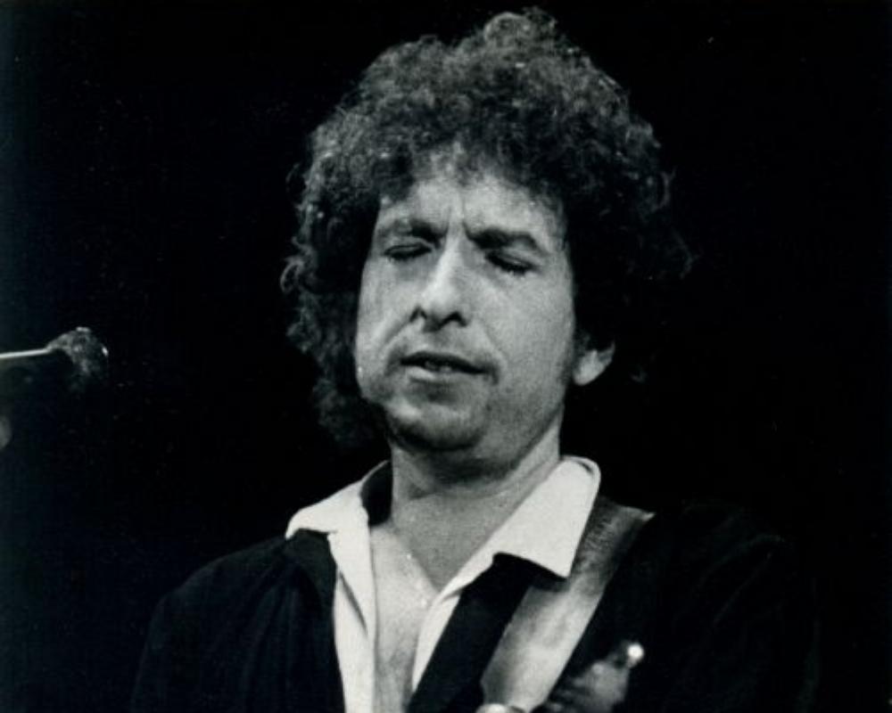 BOB DYLAN