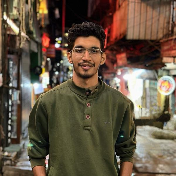 Vedant Vyas (@vedantv7) - Profile Photo