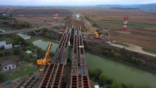 Soluție aplicată în premieră pe autostrada care va asigura legătura Capitalei cu județele din Moldova