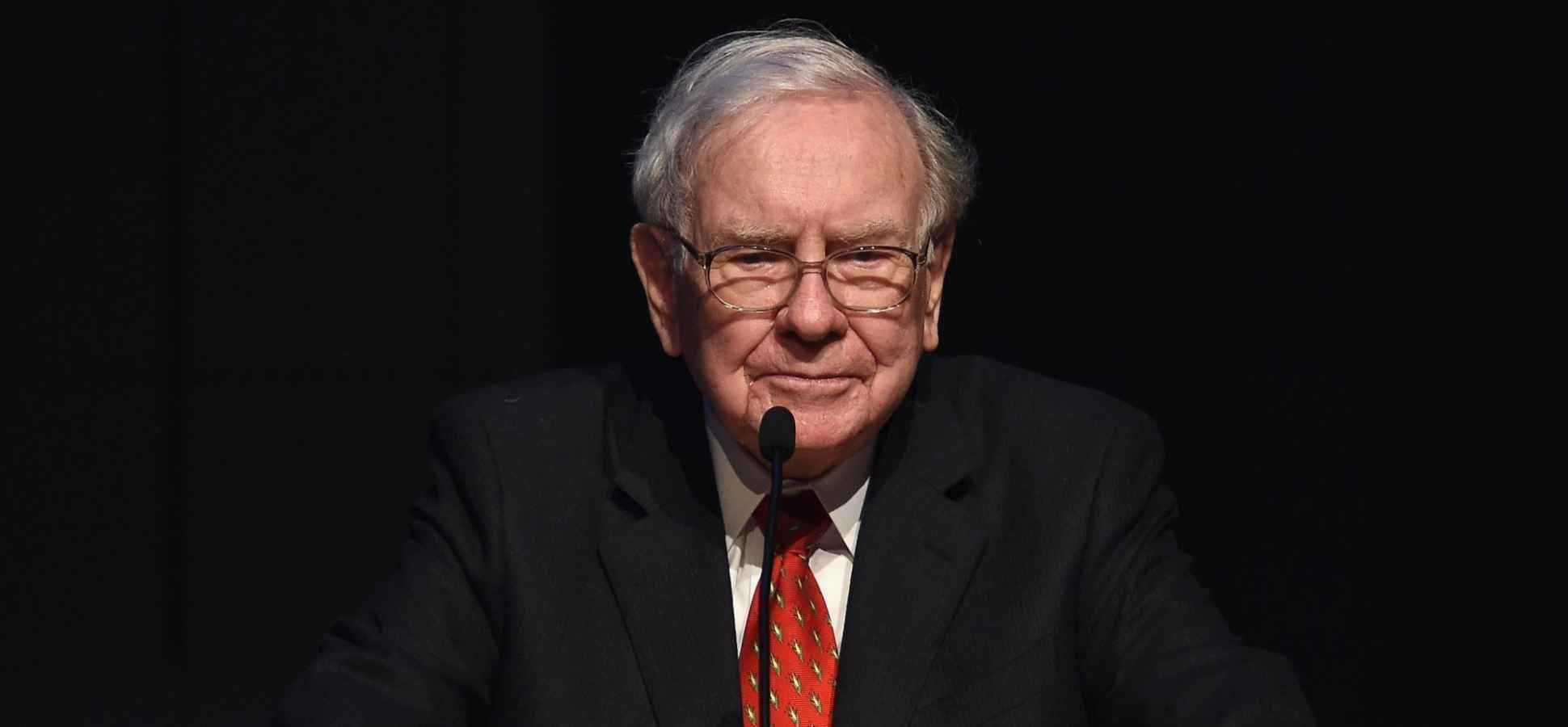 3 Killer Persuasion Techniques You Can Learn From Billionaire Warren Buffett