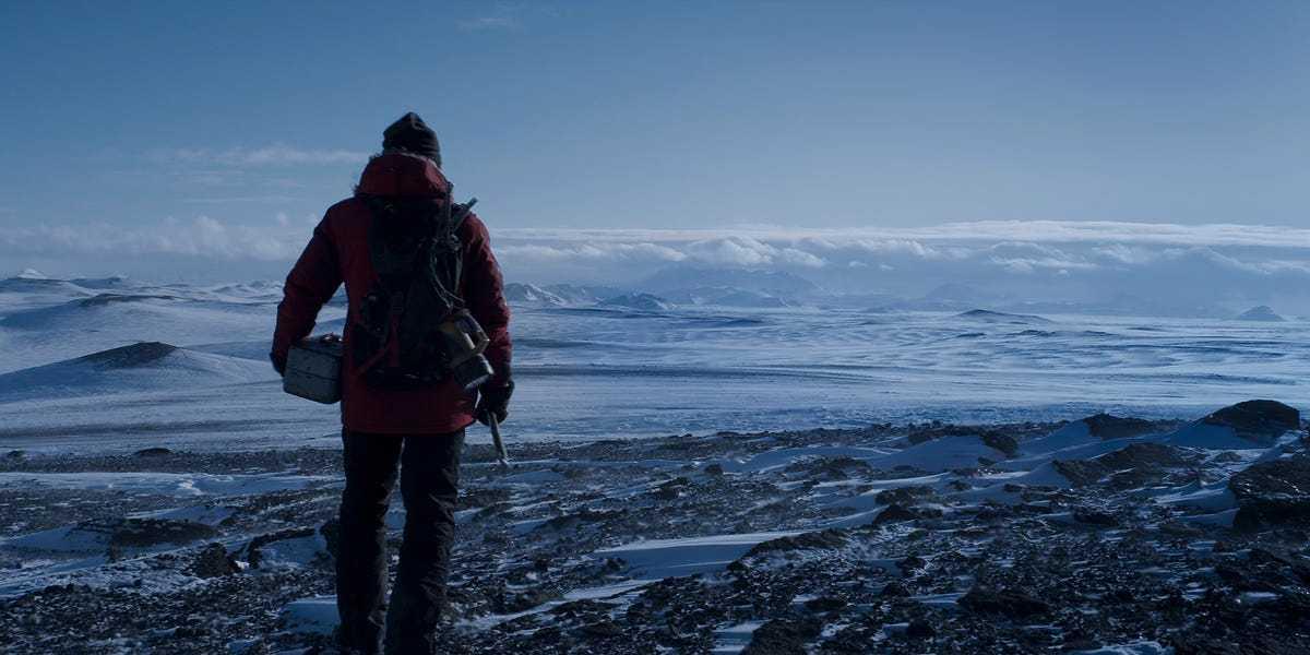 8 Essential Tips from 'Arctic,' the Best Survival Movie in Years