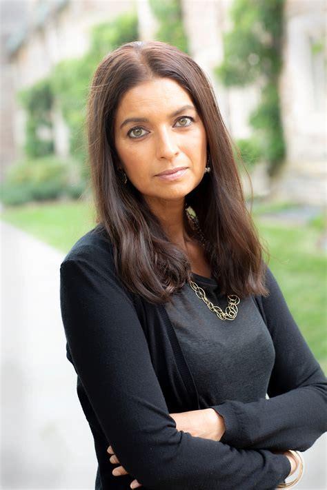 JHUMPA LAHIRI