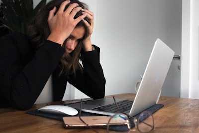 How to Overcome Emotional Stress to Lose Weight