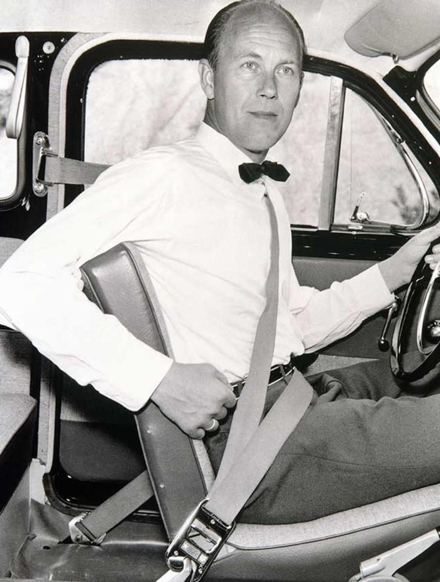 1959 – Seatbelts