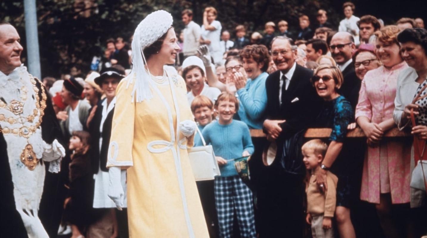 1970: THE FIRST ROYAL WALKABOUT