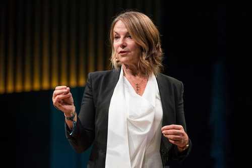 5 Of Esther Perel's Best Tips For Dealing With Toxic Work Relationships