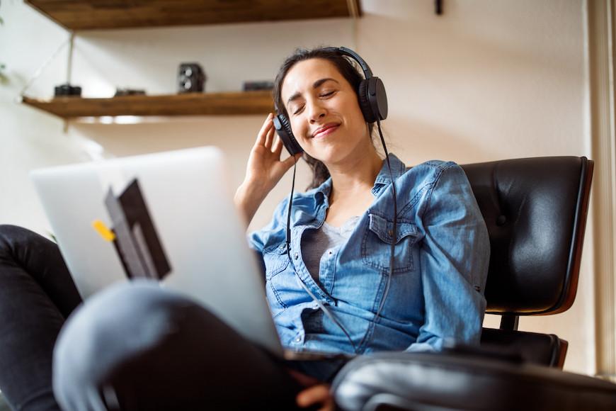 The Best Way to Listen to Music for Productivity
