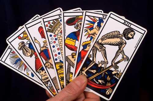 Astrology, Tarot Cards and Psychotherapy