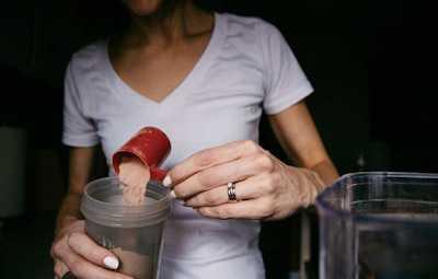 19. Consume 30 grams of protein within the first 30 minutes of waking up