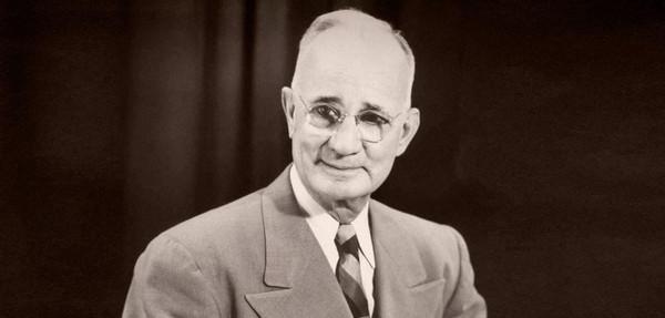6 Awesome Keys to Success: Including Napoleon Hill's Bio & Quotes 2019