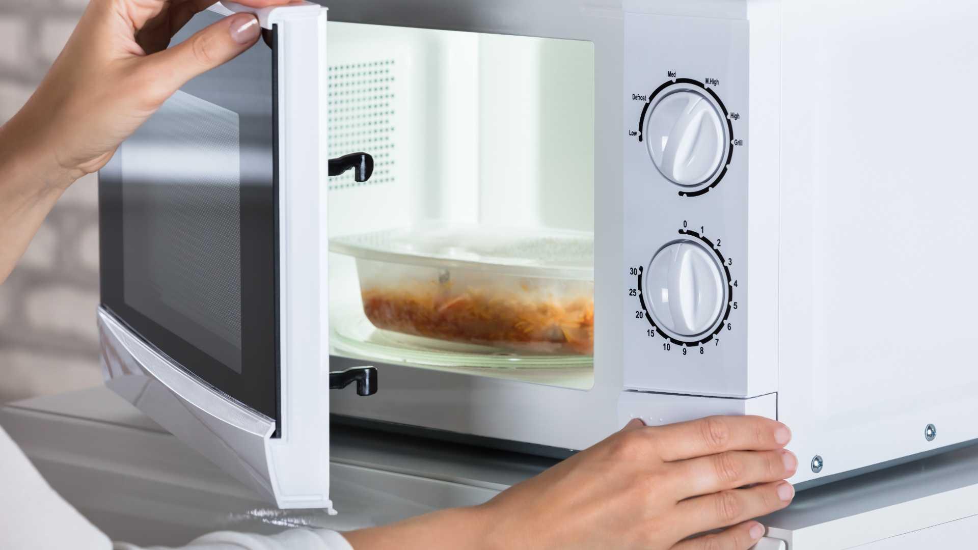 The debates around microwave cooking