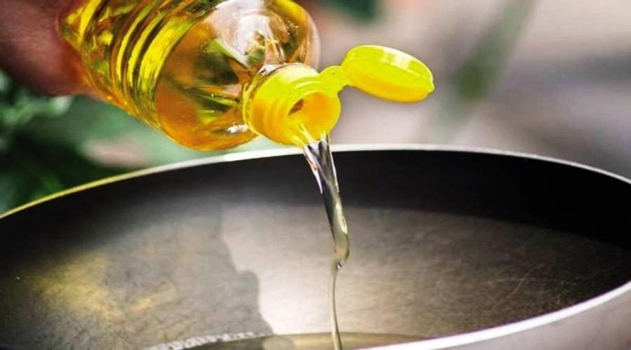 Why We Should NOT Consume Vegetable Oils