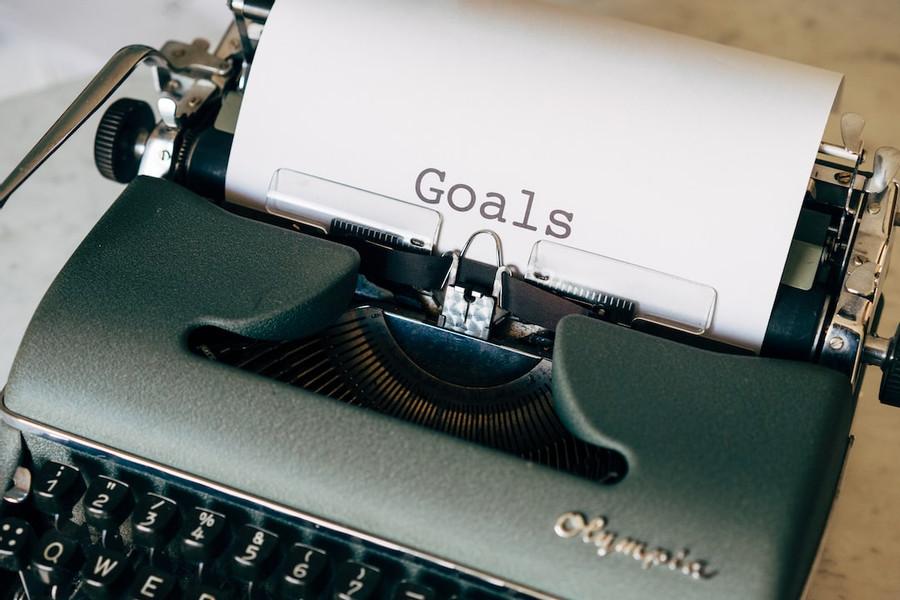 The Surprising Effects of Not Setting Goals
