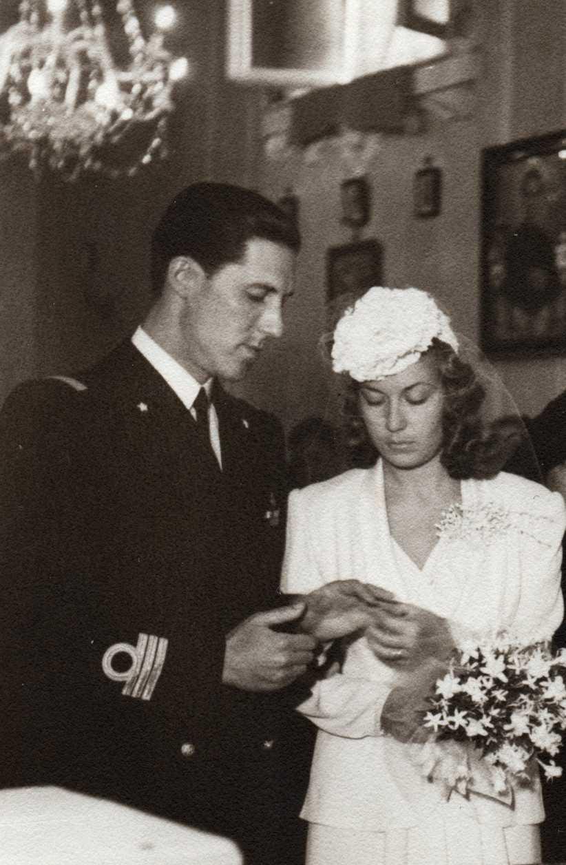 1940s weddings were during wartime
