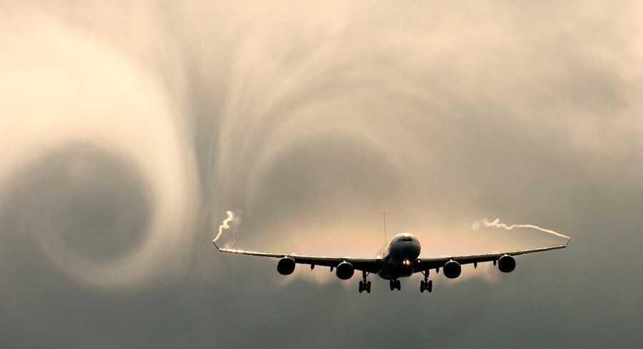 Wing vortices