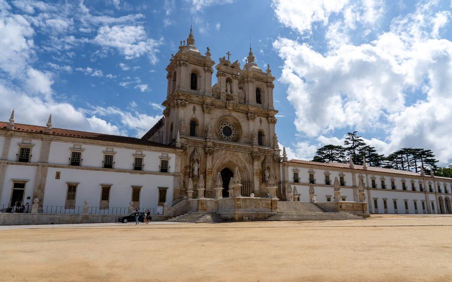 5 – Alcobaça Monastery (Mosteiro de Alcobaça)