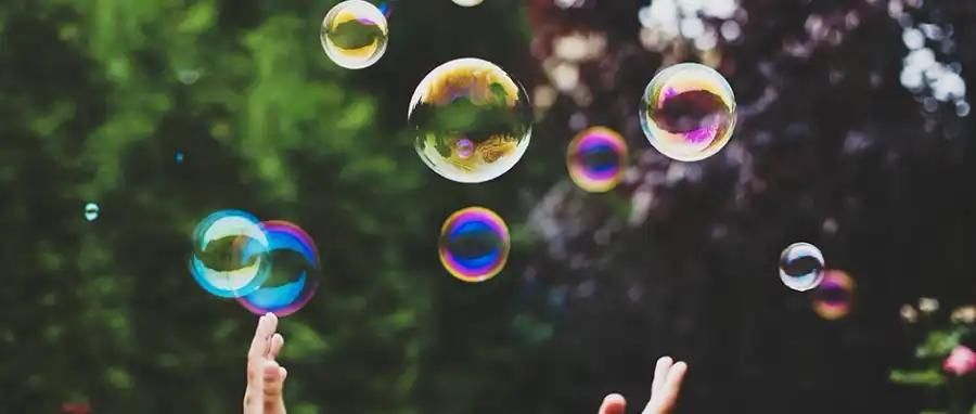 Why bubbles are round