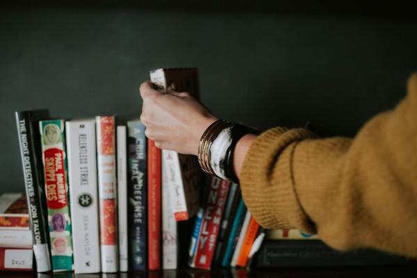 A Guide to Developing a Deep Reading Habit