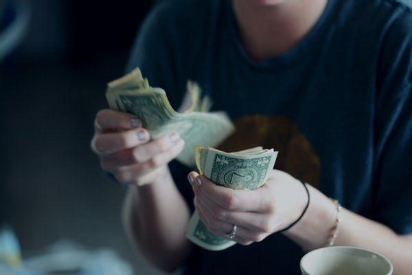 What are some tips for having a healthy relationship with money? | By Aymar Audry | Tealfeed